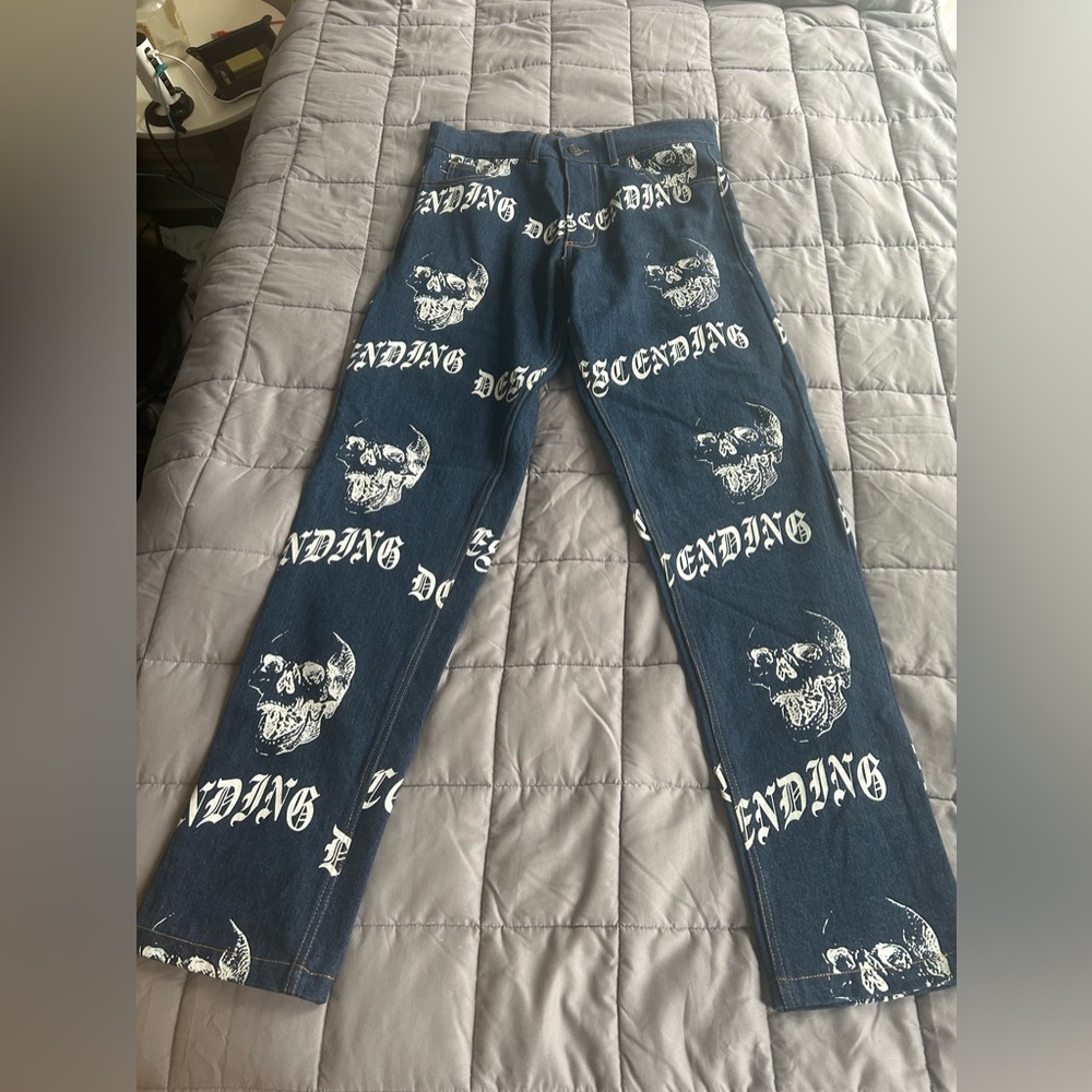 Descending Jeans